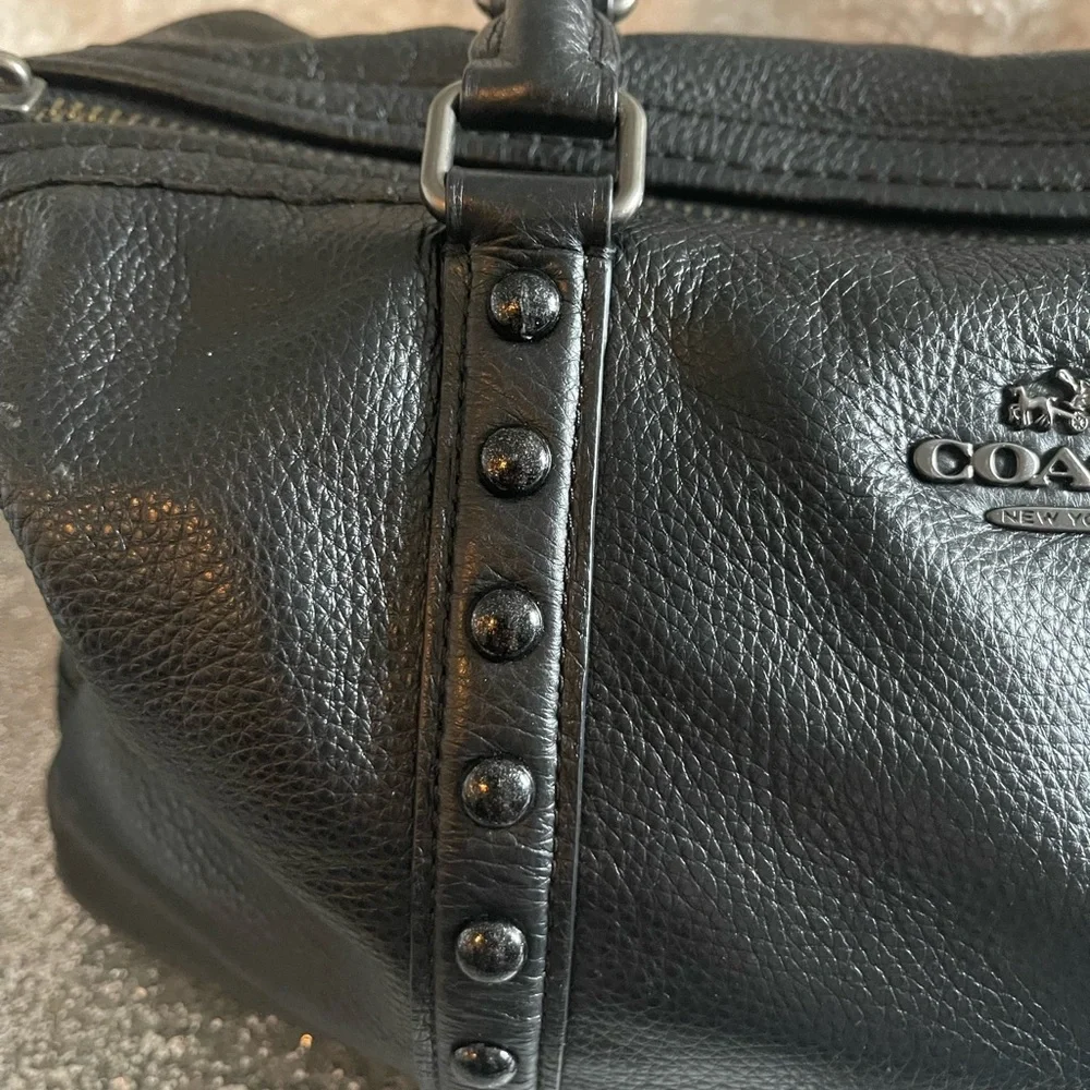 Coach - Picture 2 of 4